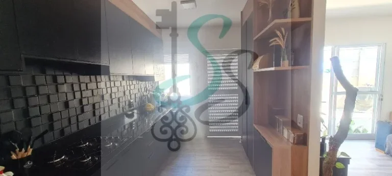 Imagem Oportunidade única: Casa térrea em condomínio no Balneário Tropical em Paulínia-SP, 2 quartos, 1 sala, 1 banheiro, 2 vagas de garagem, 78,40 m² de área. Venha viver com conforto e segurança!