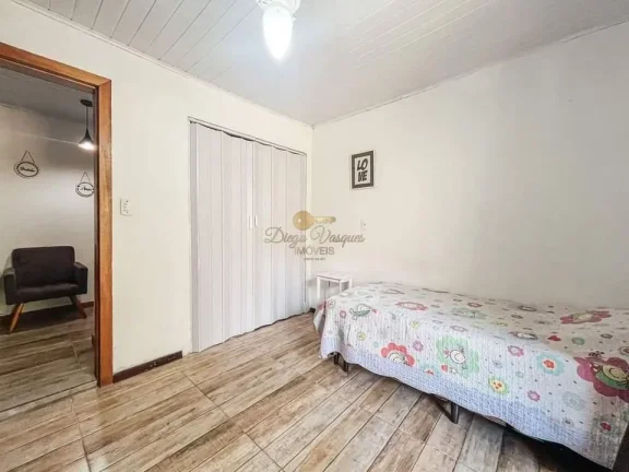 Imagem Casa em Condomínio para Venda em Teresópolis / RJ no bairro Colônia Alpina