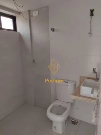 Imagem Casa Tríplex em condomínio fechado no Marítimus Club a 230m da praia de Poço- CA0115