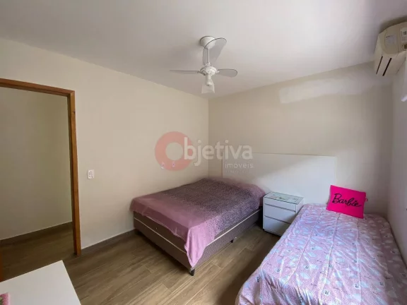 Imagem Casa linear, 3 quartos, mobiliada, Cond. dos Pássaros - Cabo Frio