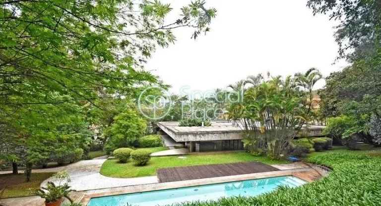 Imagem Excelente residência com 976m² de área construída num terreno de 3.100m² no bairro Cidade Jardi...