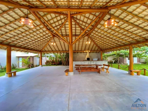 Imagem Casa Duplex com 04 Quartos à Venda de Frente p/ Mar na Praia de Piúma/ES