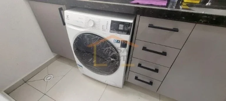 Imagem Apartamento mobiliado, 2º andar, com elevador. Possui 1 dormitório, sala, cozinha e banheiro. Imó...
