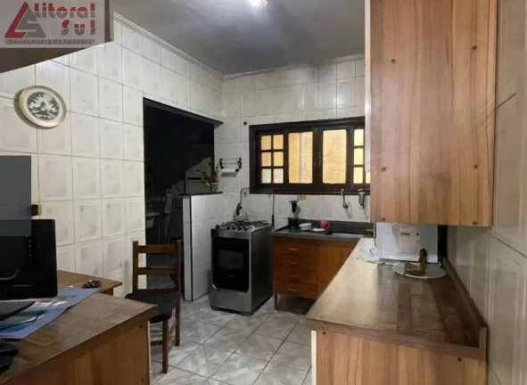 Imagem Imperdível oportunidade! Casa à venda em Praia Grande-SP, bairro Tupi, 3 quartos, 1 sala, 1 banheiro, 105 m² de área.