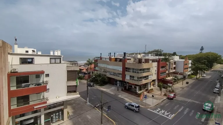 Imagem Apto para venda 1 Dorm de frente no Centro Torres/RS.