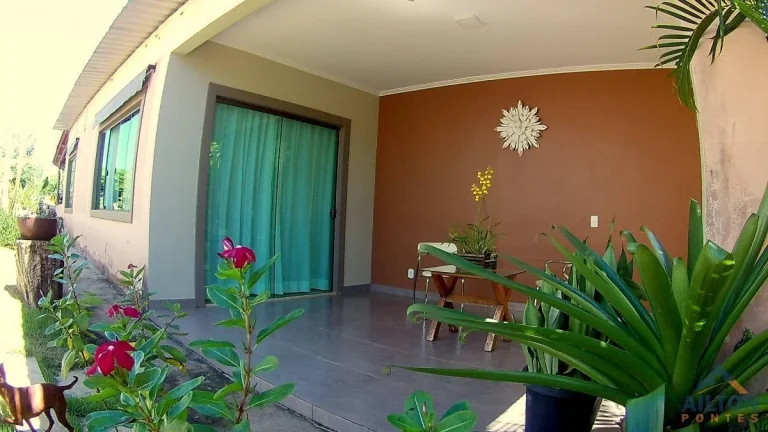 Imagem Linda Casa Linear com 4 Quartos e 1120m2 de Área Total à Venda no Bairro Perocão - Guarapari/ES