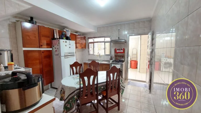 Imagem Sobrado à Venda em Guaianazes, São Paulo - SP