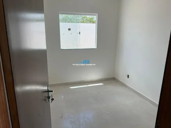 Imagem Casa para Venda em Feira de Santana, Campo Limpo, 2 dormitórios, 1 banheiro, 2 vagas