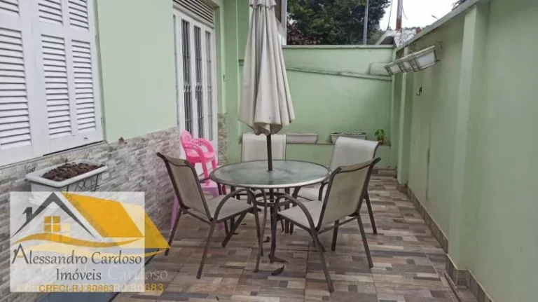 Imagem Vendo casa nas Braunes com 3 quartos