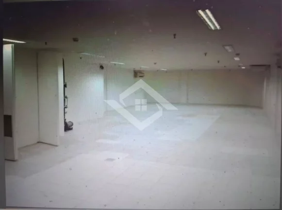 Imagem Loja Comercial 532m² na Rua da Carioca | Centro do Rio | Frente de Rua