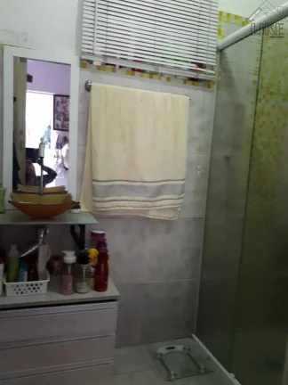 Imagem Casa à venda em São José dos Campos, Centro - Churrasqueira inclusa