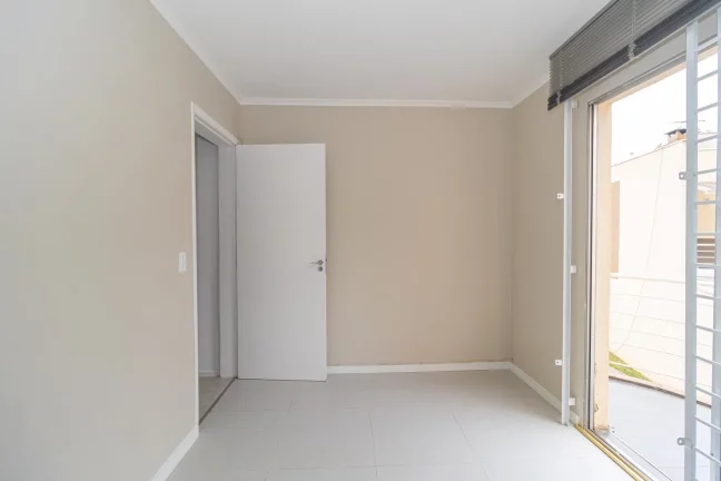 Imagem Sobrado de 3 quartos no bairro Campo Comprido