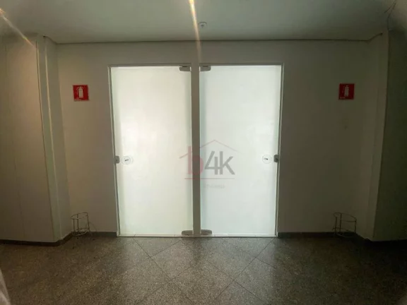 Imagem Salas comerciais unificadas com o total de 160m² para locação no Alto da Boa Vista/Santo Amaro.