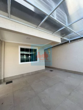 Imagem Sobrado à Venda 2 suites, churrasqueira, 2 vagas, na Ocian, Praia Grande - Fino Acabamento! 410mil
