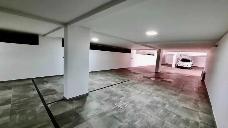 Imagem Apartamento com 3 dormitórios sendo 1 suíte e 2 vagas de garagem na Praia Brava em Itajaí
