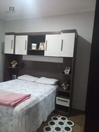 Imagem Casa com 5 quartos, 290m2, à venda
