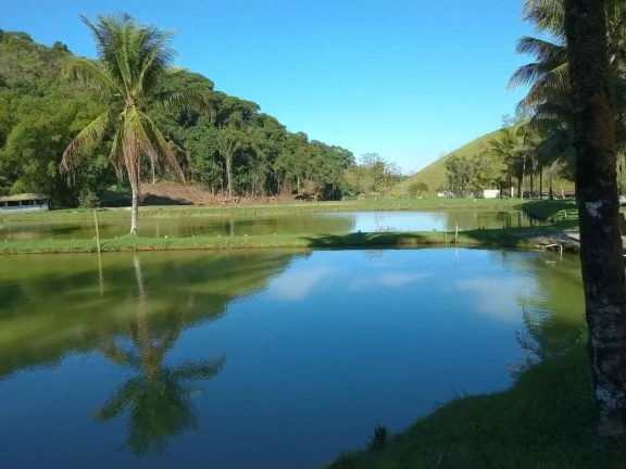 Imagem VENDO FAZENDA EM CASiMIRO DE ABREU, COM NASCENTE,CACHOEIRA,LAGO PARA PEIXE