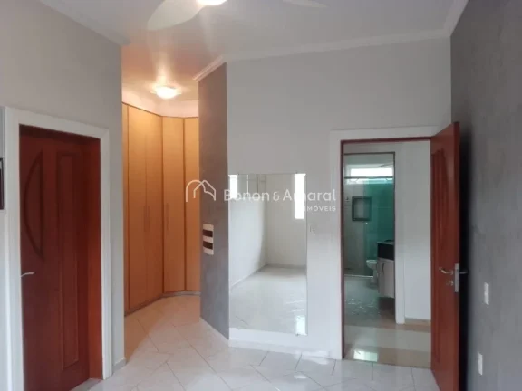 Imagem Linda casa térrea com 202 m², localizada no desejado condomínio Villagio Fiorentino. O imóvel co...