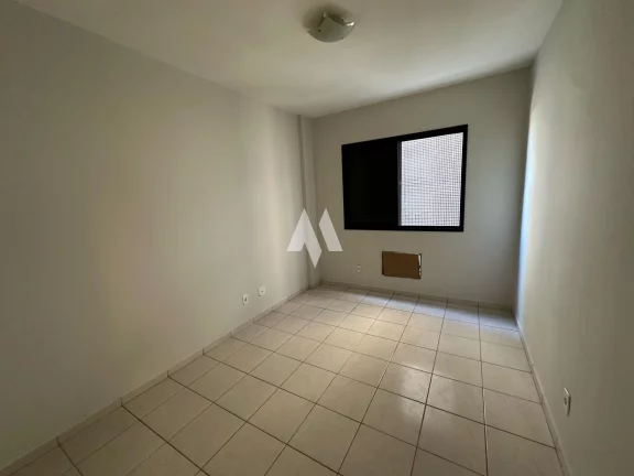 Imagem Vende Apartamento de 2 dormitórios sendo 1 suíte, Dependência Completa, 92 m², Garagem fechada e em Excelente Localização no bairro da Ponta da Praia
