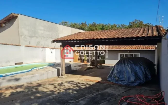 Imagem Pronto para Morar - Casa a venda com Espaço Gourmet e Piscina no Glebas Califórnia!