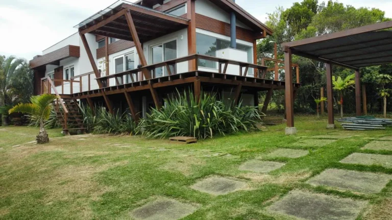 Imagem Casa com 2 Quartos à Venda, 110 m² em Imbituba - Imbituba