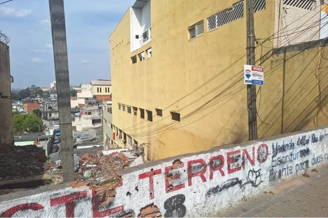 Imagem Terreno 445m² na Av Inocêncio Seráfico, em Carapicuíba, documentação 100% OK