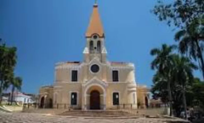 Imagem FAZENDA RURAL em CAJURU - SP, CENTRO
