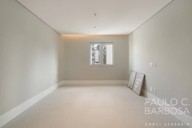 Imagem Jardim América Venda - 3 Suítes - 3 Vagas - 270m² - Reformado