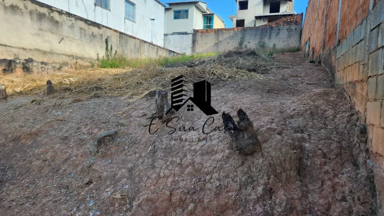 Imagem Lote a venda 360mts Bairro Cabral Contagem MG