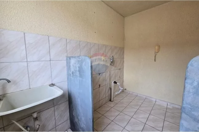 Imagem Apartamento á venda com 2 quartos e com 42m² em Paciência - Rio de Janeiro