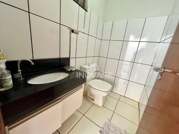 Imagem Casa com 3 dormitórios à venda, 260 m² por R$ 670.000,00 - Setor Social - Itumbiara/GO