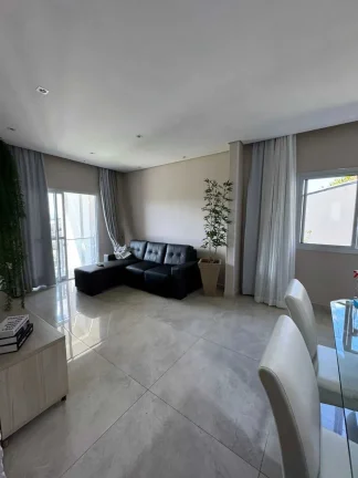Imagem Casa com 3 dormitórios sendo 1 suíte e 2 vagas - Iririú | Joinville/SC