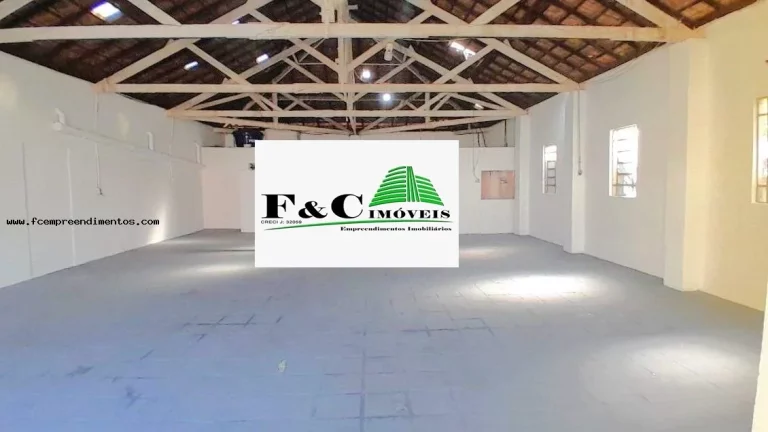 Imagem Barracão para Locação em Limeira, Vila Camargo, 1 banheiro, 1 vaga