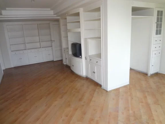 Imagem Apartamento na Barão de Santa Eulália