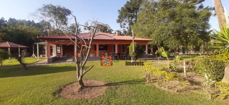 Imagem Chácara com 6 dormitórios à venda, 8000 m² por R$ 950.000,00 - Furnas - Extrema/MG