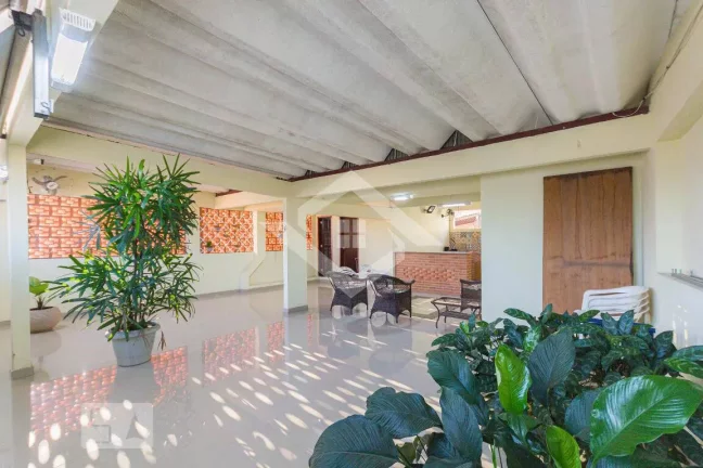 Imagem CASA TRIPLEX EM CONDOMÍNIO TAQUARA ACEITA FINANCIAMENTO BANCÁRIO