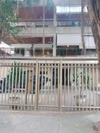VENDO APARTAMENTO COM 112 m² NO RECREIO DOS BANDEIRANTES.