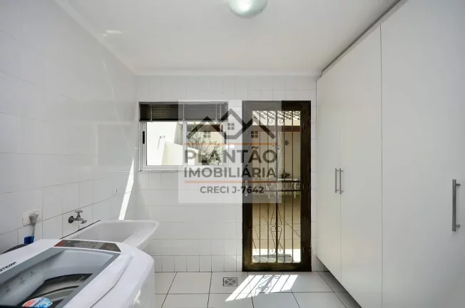 Foto do imóvel: Sobrado a Venda no bairro Boa Vista - Curitiba, PR