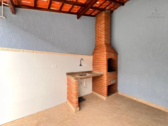 Imagem Casa Geminada à Venda – 2 Dorms (1 Suíte) | Área Gourmet | R$ 550.000