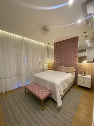 Imagem Casa com 5 suítes à venda no condomínio Caledônia