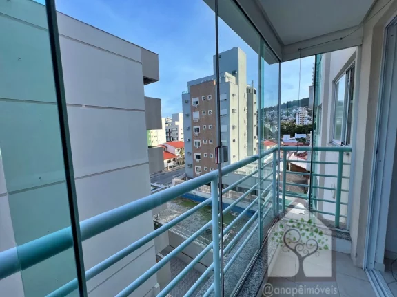 Imagem Apartamento com 2 Dormitórios (1 Suíte) na Trindade – Florianópolis
