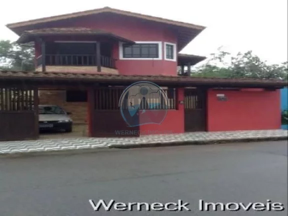Imagem Casa de Luxo no Centro de Ubatuba-SP: 4 Quartos, 4 Suítes, 2 Salas, 6 Banheiros, 4 Vagas de Garagem, 339m² de Área