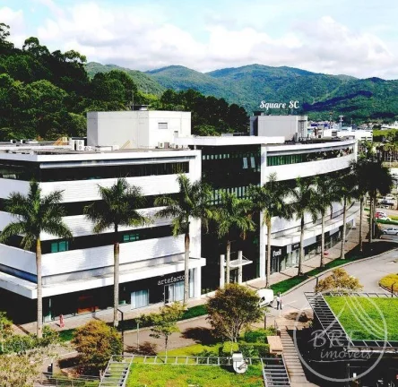 Imagem Sala Comercial Alto Padrão no Square SC –Completa e Mobiliada