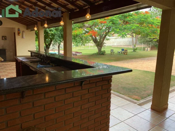 Imagem CHÁCARA COM CASA DE MADEIRA EM JUNDIAÍ, ACEITA APTO MENOR VALOR, CARROS