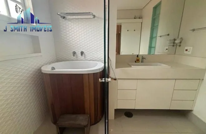 Imagem CASA MOBILIADA, EQUIPADA, 4 SUÍTES. PISCINA. Condomínio Clube na GRANJA.
