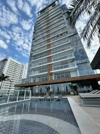 Imagem Apartamento com vista de frente mar com 3 suítes e 2 vagas de garagem em Balneário Piçarras