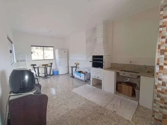 Imagem Casa Aconchegante com 3 Dormitórios e Área Gourmet