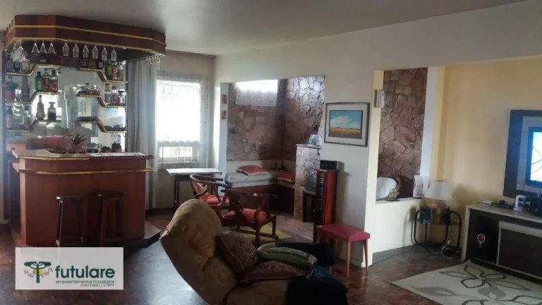 Imagem Casa com 4 dormitórios à venda, 380 m² por R$ 950.000,00 - Xaxim - Curitiba/PR