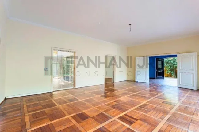 Imagem Casa de Luxo no Jardim Europa: 5 Quartos, 3 Suítes, 4 Salas, 10 Vagas de Garagem, 600m² - Venda ou Locação em SP