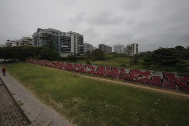 Apartamento com 5 Quartos à Venda,  em Barra Da Tijuca - Rio De Janeiro